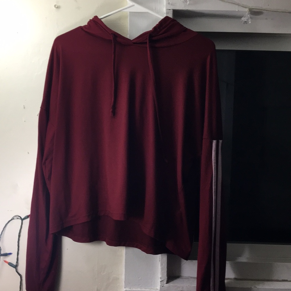 A Maroon crop top